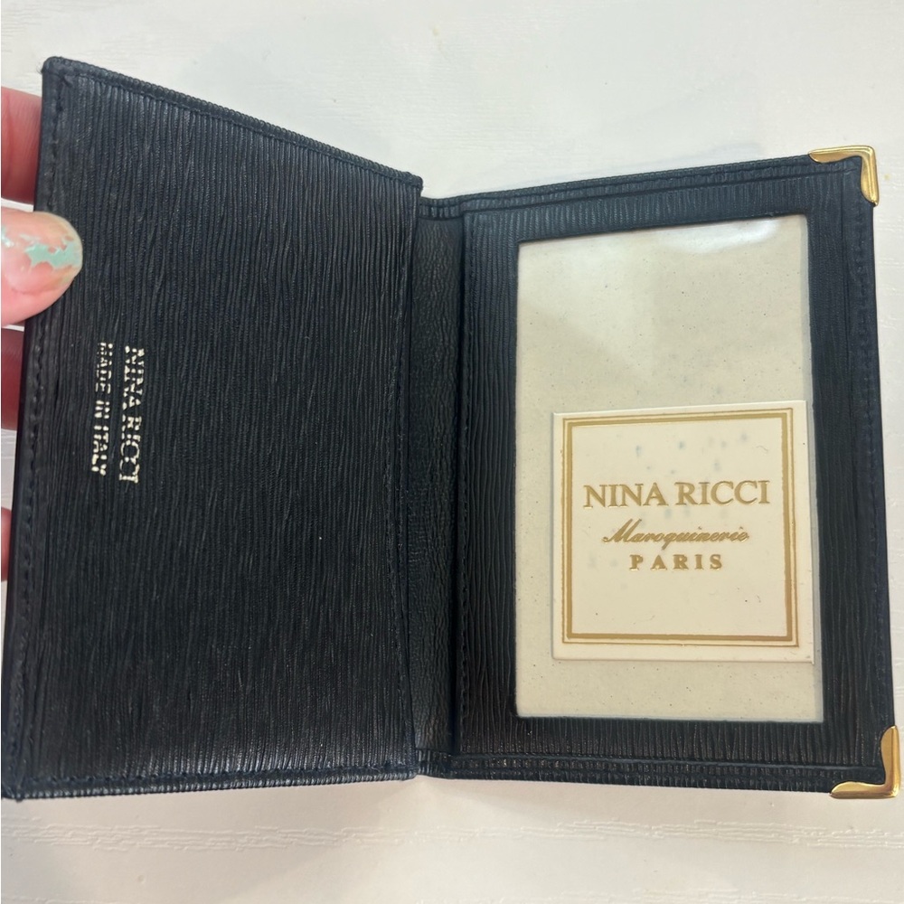 Nina Ricci Black Textured Leather Card Holder with Gold Logo - Picture 4 of 8